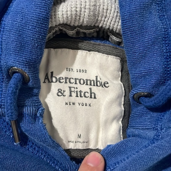 Abercrombie & Fitch sweatshirt hoodie size medium - Picture 2 of 7